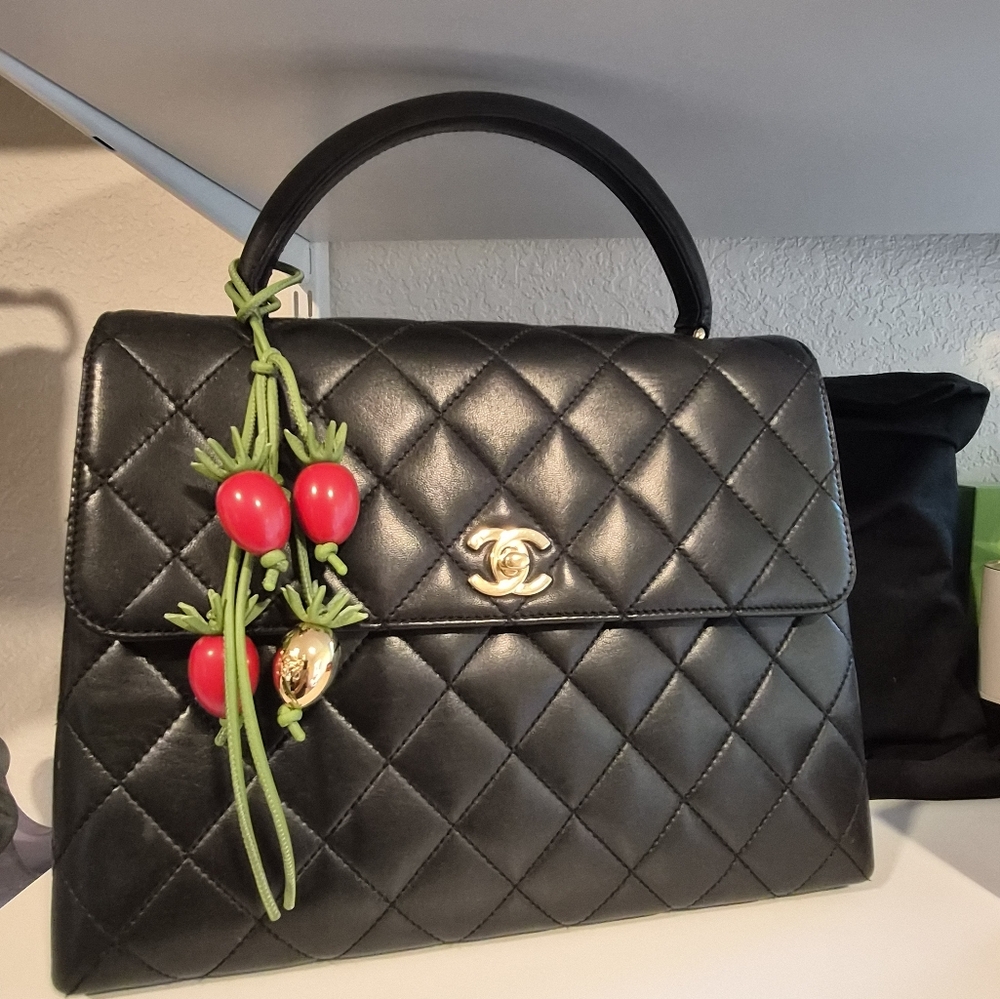 Loewe Vine Charm Cherry Tomatoes